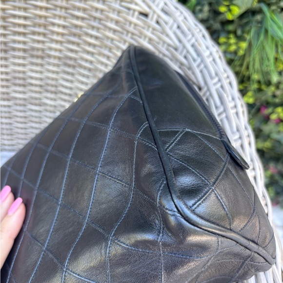 Authentic CHANEL wild stitch lambskin black shopper tote oversized CC charm - Picture 9 of 15